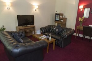 Living area - The Crown Hotel (Harrogate)