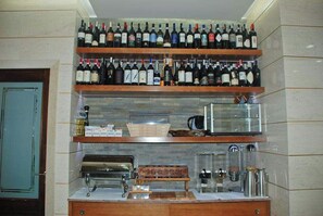 Bar (on property) - Comfort (Tirana)