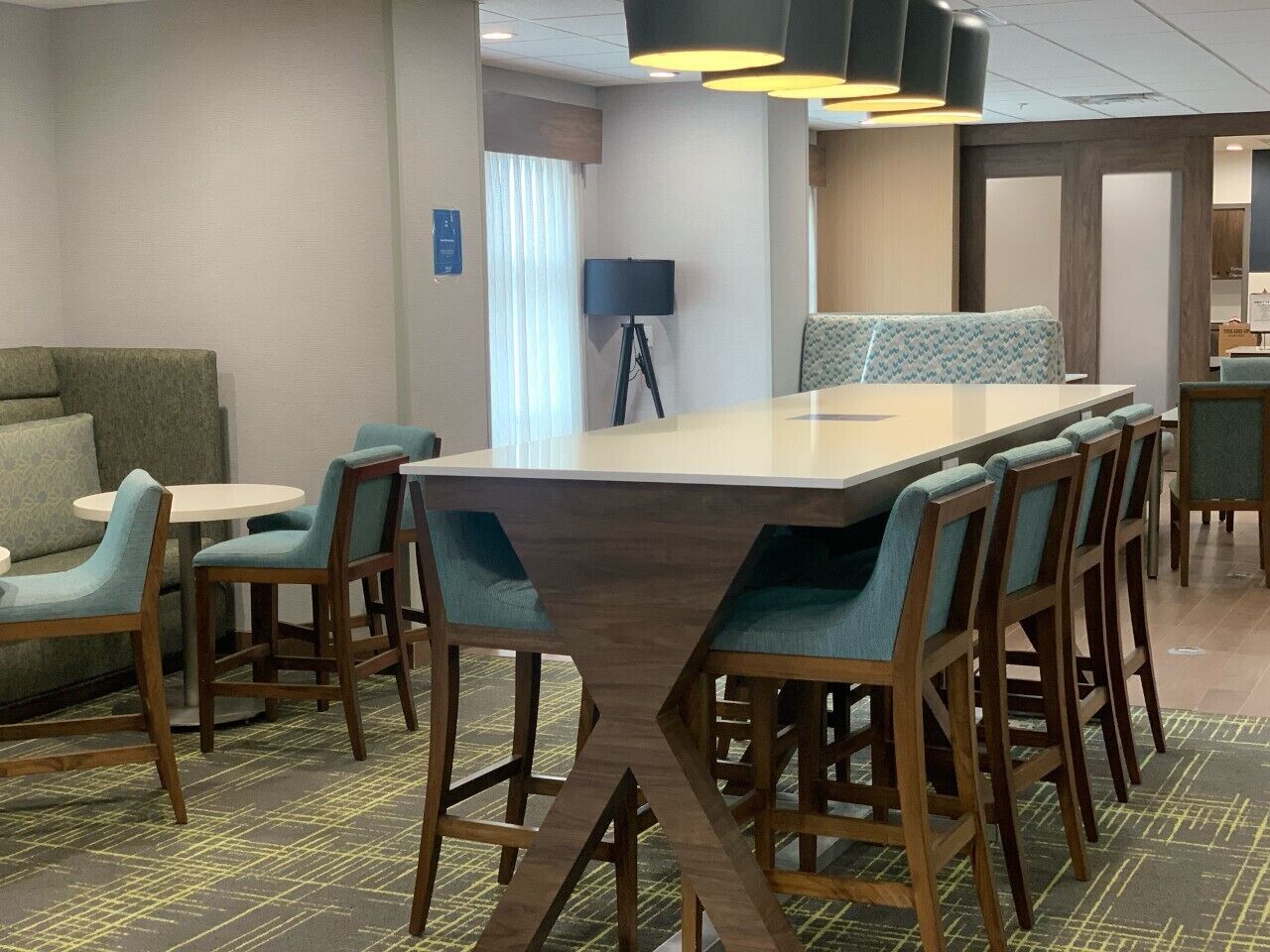 free daily continental breakfast