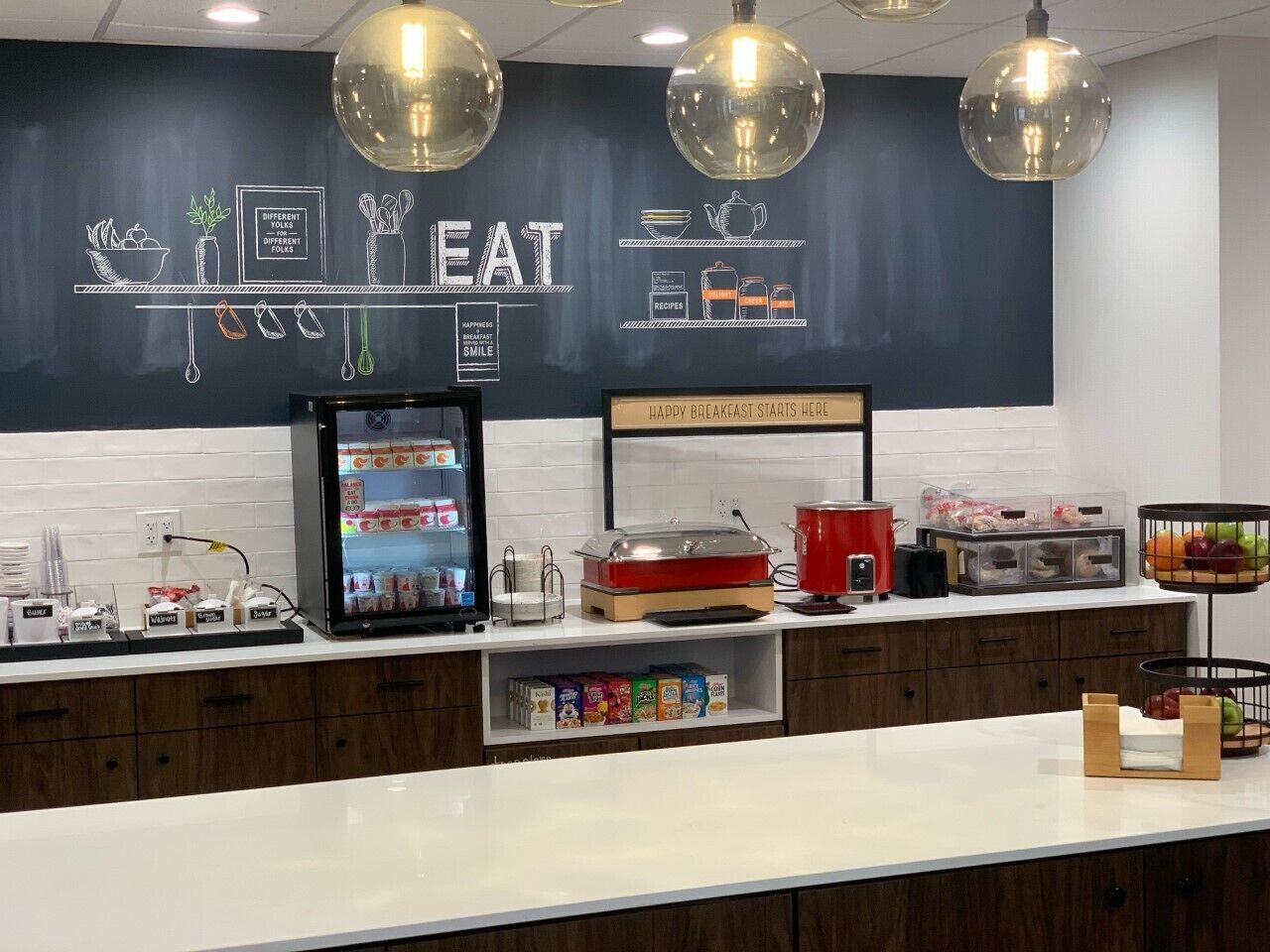 free daily continental breakfast