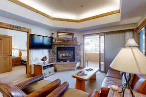 TV, fireplace, DVD player