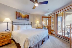 3 bedrooms, iron/ironing board, Internet, bed sheets