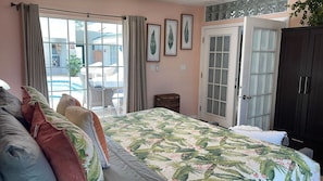 3 bedrooms, desk, iron/ironing board, travel crib