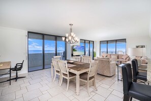 Interior - Oceanfront Condo - Horizons #1701 (Daytona Beach)