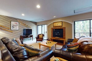 TV, fireplace, DVD player