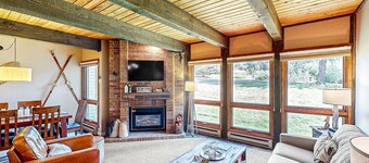 Ground-floor chalet near Steamboat Ski Resort with pool, hot tubs & washer/dryer