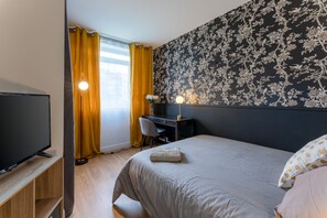 4 bedrooms, iron/ironing board, travel crib, free WiFi