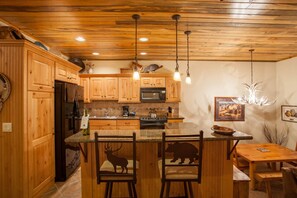 Fridge, microwave, oven, stovetop - Luxury condo w/ a shared sundeck & hot tubs - near hiking & biking trails (Steamboat Springs)
