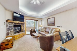 TV, fireplace, DVD player