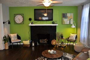 Taulutelevisio, takka