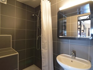 House | Bathroom