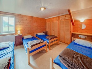 House | 6 bedrooms, individually furnished