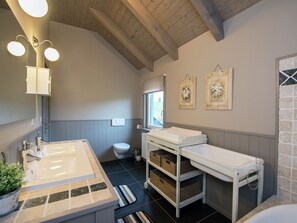 Ferienhaus | Badezimmer | Badewanne