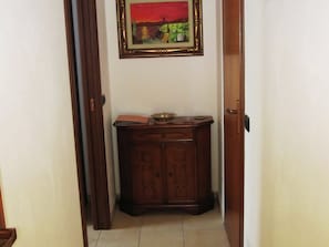 1 chambre, ameublement personnalisé, draps fournis