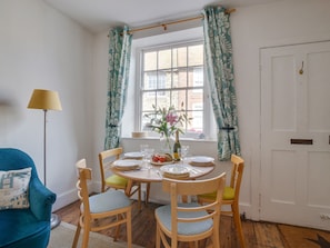 Dining - Magnificent, 13th-century Cottage With Open Fireplace in the Lovely Town of Rye (Rye)