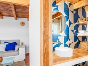 Bathtub, hair dryer, towels