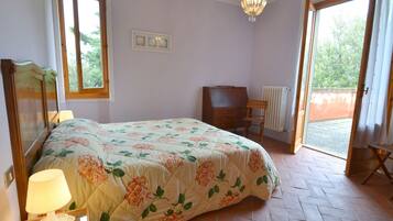 2 bedrooms, individually furnished, bed sheets