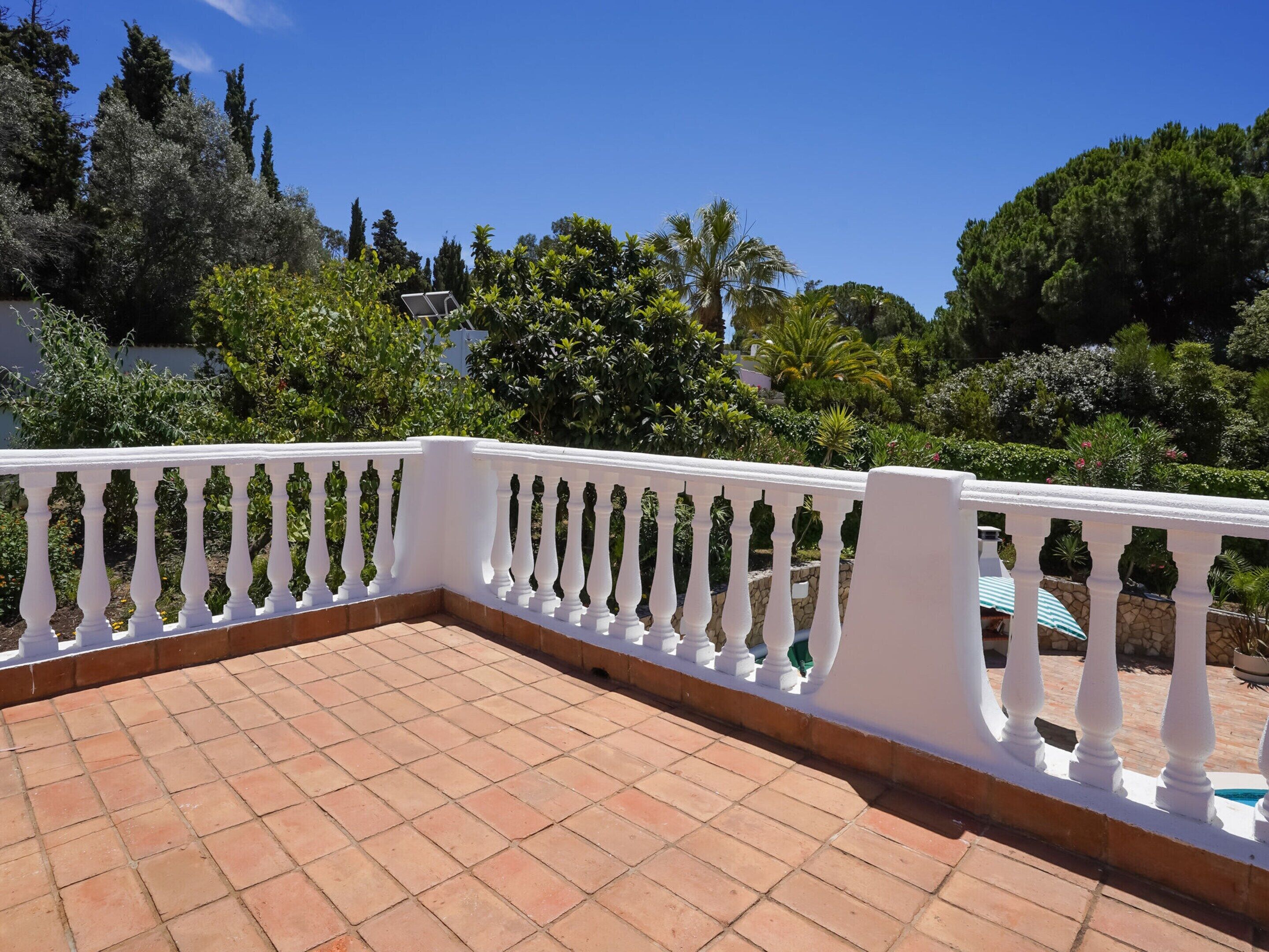 Photo - Villa Morocco with Heated Private Pool for 12 Guests in Albufeira