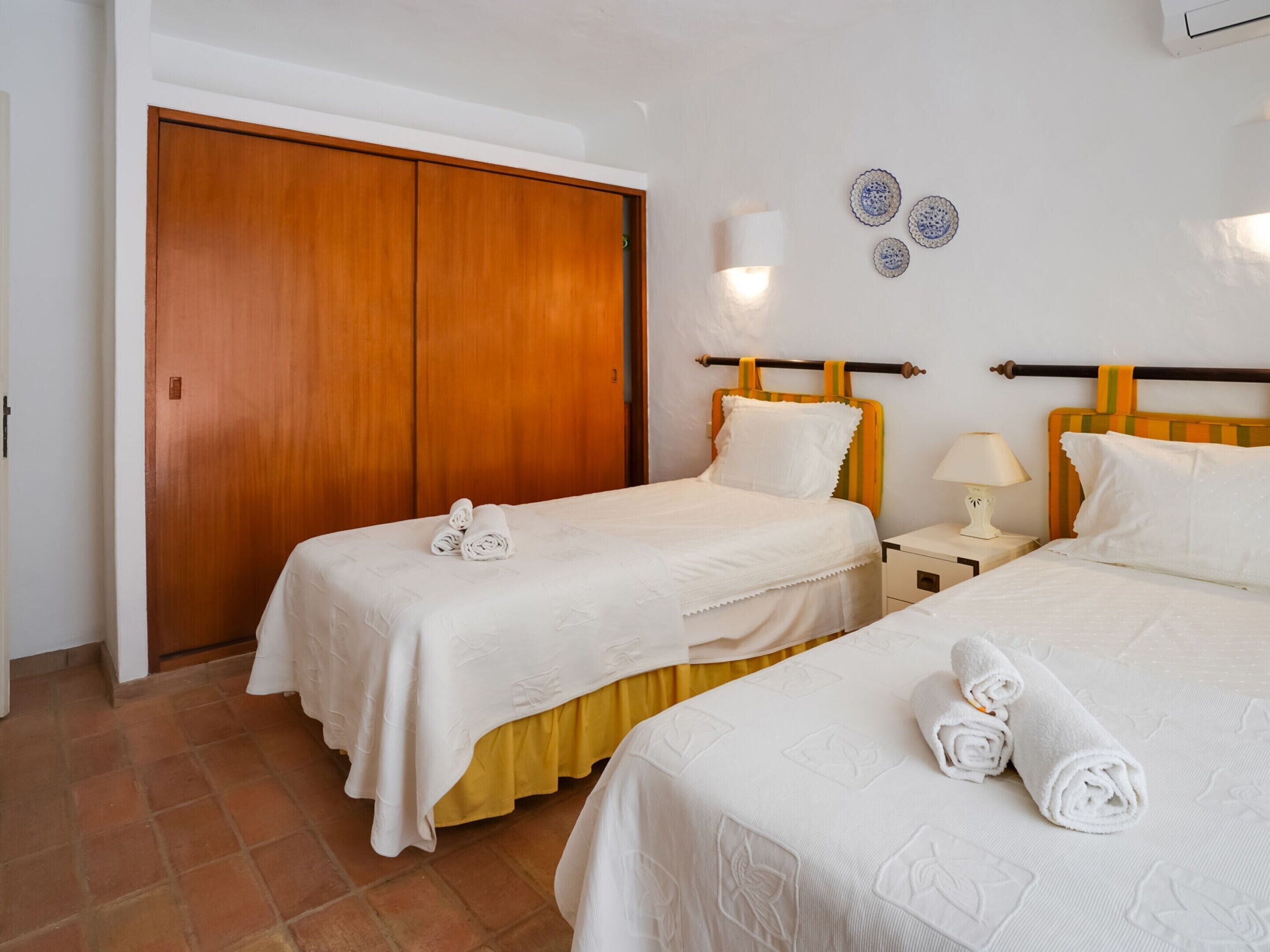 Photo - Villa Morocco with Heated Private Pool for 12 Guests in Albufeira