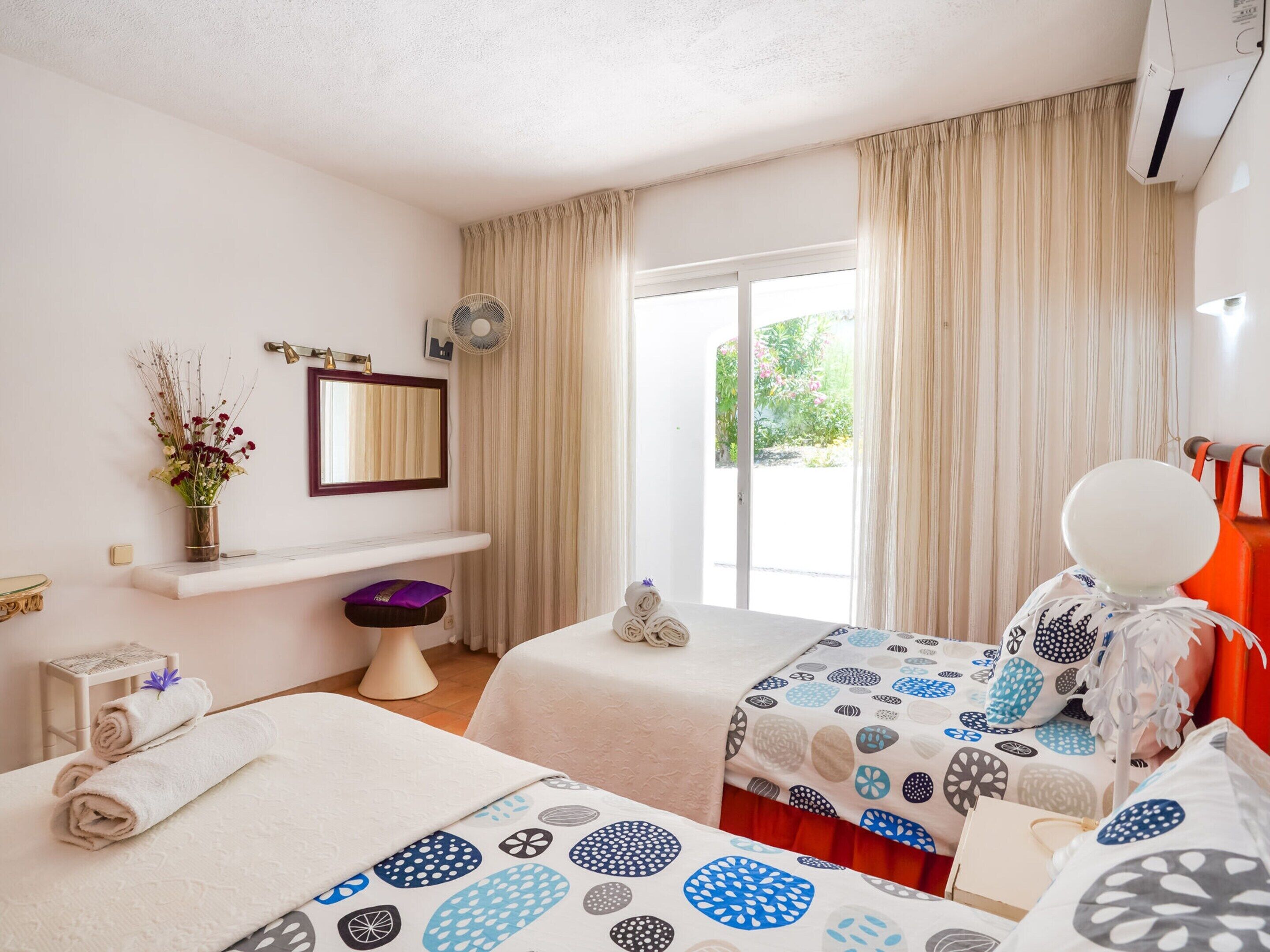 Photo - Villa Morocco with Heated Private Pool for 12 Guests in Albufeira