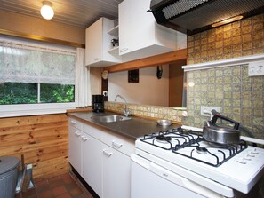 Chalet | Private kitchen - Forest Chalet in Lanklaar (Dilsen-Stokkem)