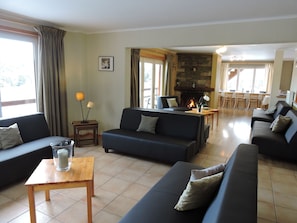 Living room - Luxury Group House With a Lovely View of the Forests (Malmedy)