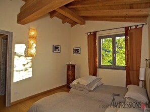 House | 2 bedrooms, bed sheets