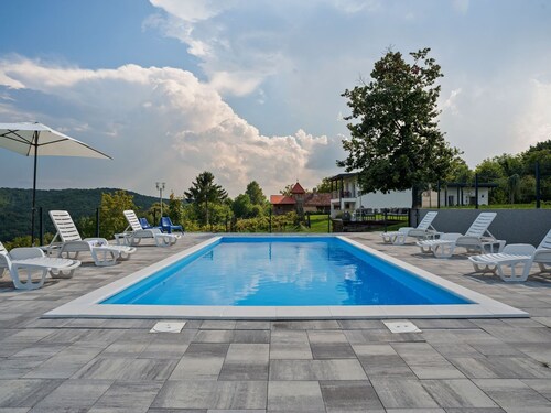 Secluded Holiday Home in Đurđevac With Swimming Pool