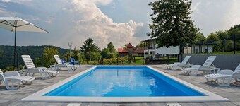 Secluded Holiday Home in Đurđevac With Swimming Pool