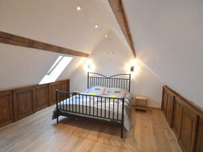 Huis | 3 slaapkamers, individueel gemeubileerd, beddengoed