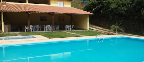Utomhuspool