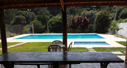 CHÁCARA PÉ DA SERRA with swimming pool, soccer pitch, barbecue area, fishpond