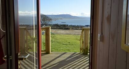 RUSTIC LOG CABIN LOCATED GREENCASTLE CO DONEGAL