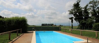 OYO 貝爾維拉卡薩羅索利納