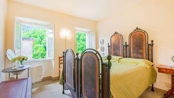 Casa | 2 habitaciones, muebles diferentes y ropa de cama