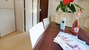 Living room - Tidy Chalet in Pine Forest near Adriatic Sea (Cesenatico)