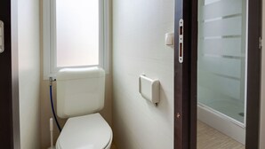 Bathroom - Tidy Chalet in Pine Forest near Adriatic Sea (Cesenatico)