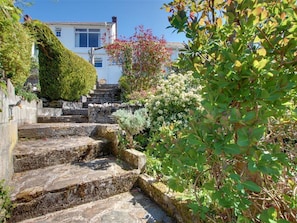 Reception - Alluring Holiday Home in Tintagel near Sea (Tintagel)