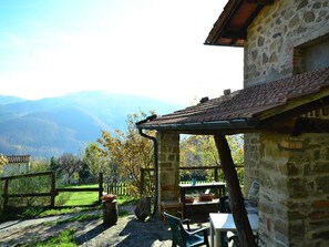 Exterior - Bright Holiday Home in San Marcello with Pool near Meadows (San Marcello Piteglio)