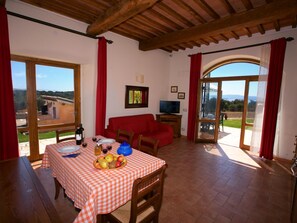 Living room - Modern Holiday Home in Orbetello With Private Terrace (Orbetello)