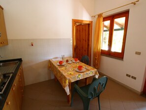 House | Dining
