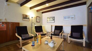 Cottage | Ruang keluarga