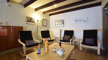 Cottage | Living room