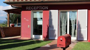 House | Reception
