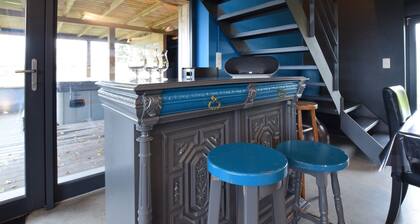 Luxury Cottage in Vaux-sur-Sûre with Hot Tub