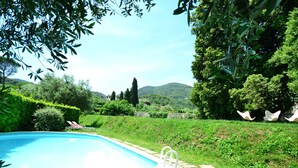 Pool - Charming Holiday Home, Near Lucca With a Private Pool (Lucca)