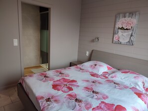 Huis | 5 slaapkamers, individueel gemeubileerd, beddengoed