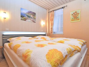 Casa | 1 habitación, muebles diferentes y ropa de cama 