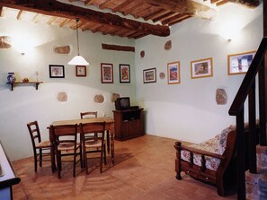 House | Living room - Lavish Holiday Home in Arcidosso With 2 Pools (Arcidosso)