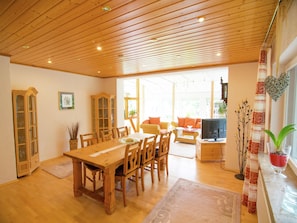 Dining - Pleasing Apartment in Battenberg Germany near Ski Area (Battenberg (Eder))